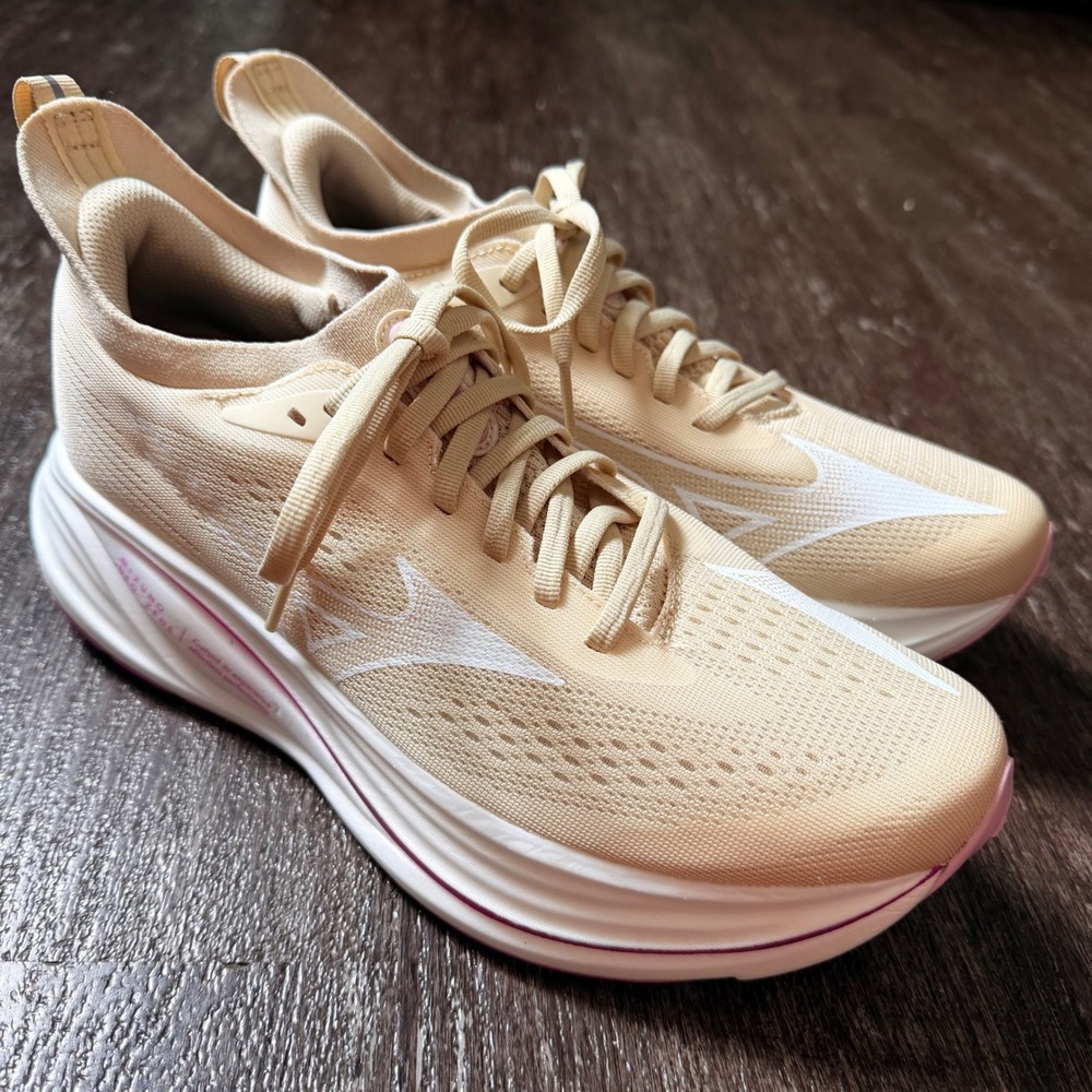 Mizuno Wave Neo Zen 2 Running Shoes Women 10 Beige Pink White Knit Athletic